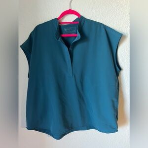 Figs Rafaela Scrub top in Caribbean Blue.